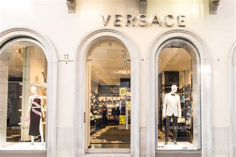 versace outlet store near me